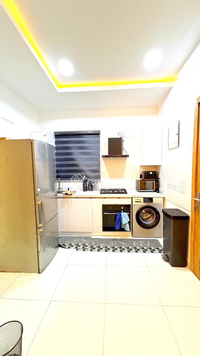 Spacious 2 Bedroom Apartment with Ps5 and Gym, Lekki Phase 1, Lekki, Lagos, Flat / Apartment for Rent