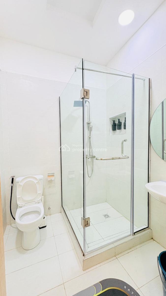 Spacious 2 Bedroom Apartment with Ps5 and Gym, Lekki Phase 1, Lekki, Lagos, Flat / Apartment for Rent