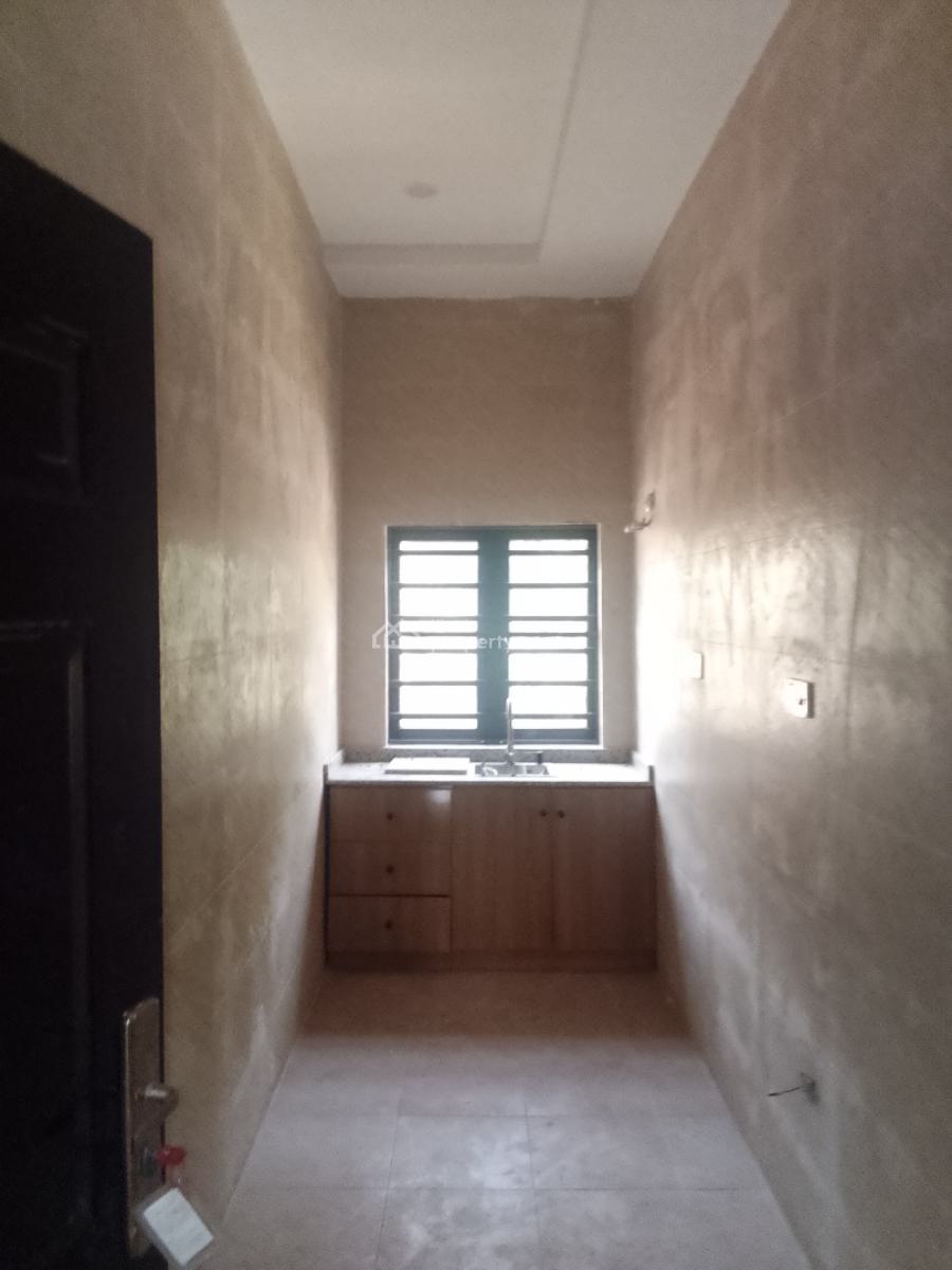 Renovated Three Bedrooms Flat, 1st Avenue, Gwarinpa, Abuja, Flat / Apartment for Rent