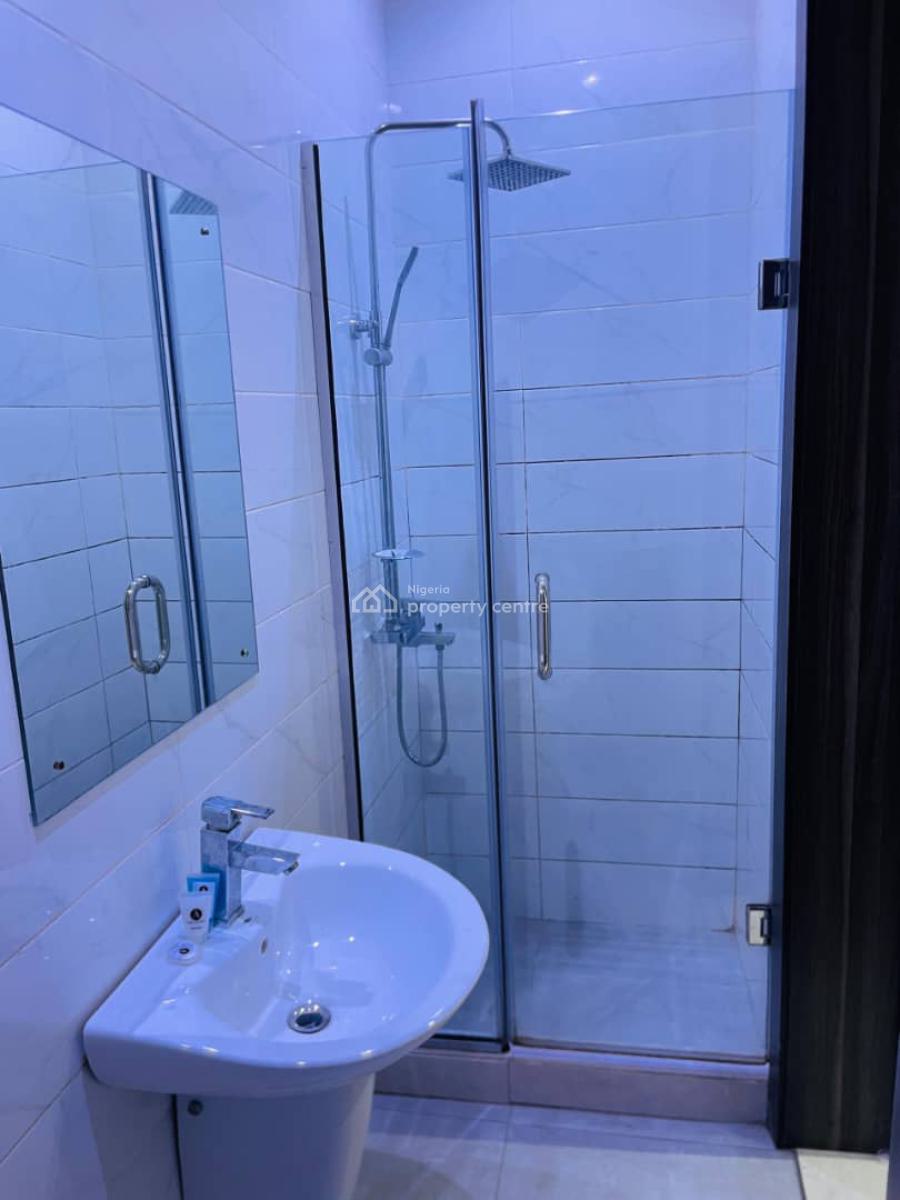 Unique Single Room with a Swimming Pool, Nike Art Gallery, Ikate, Lekki, Lagos, Self Contain (single Rooms) for Rent