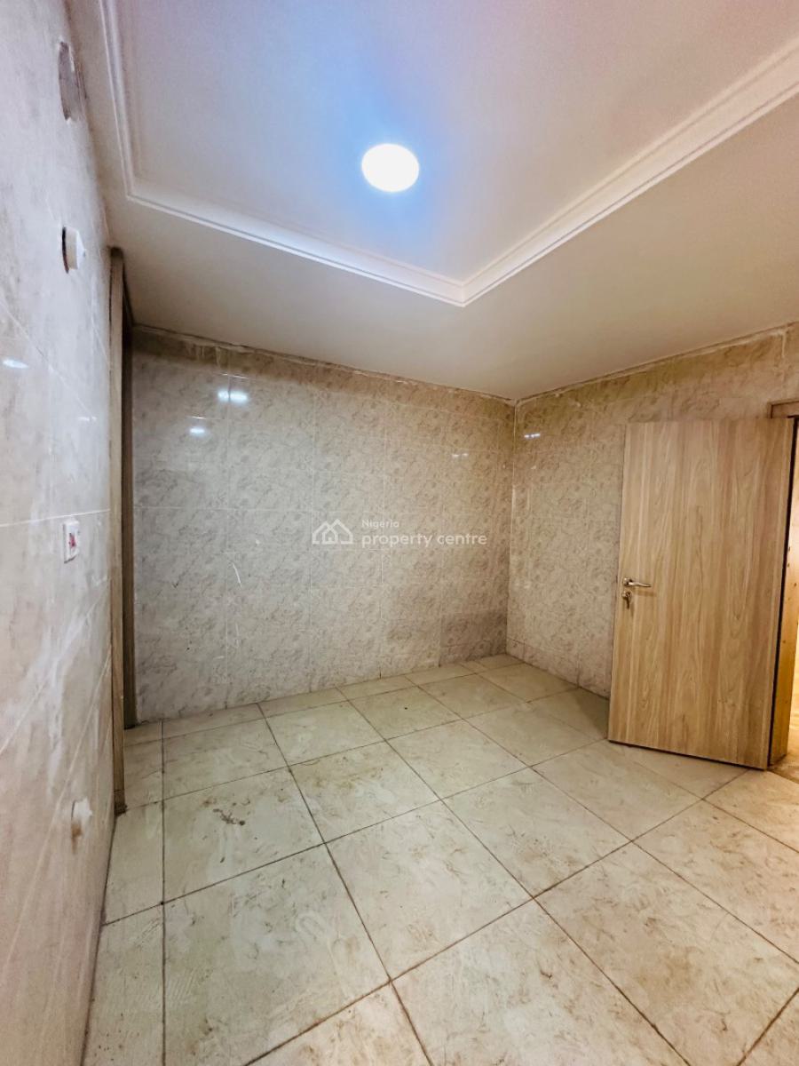 Well Built Luxury 4 Bedroom Terrace Duplex with 2 Sitting Rooms & Bq, Guzape District, Abuja, Terraced Duplex for Rent