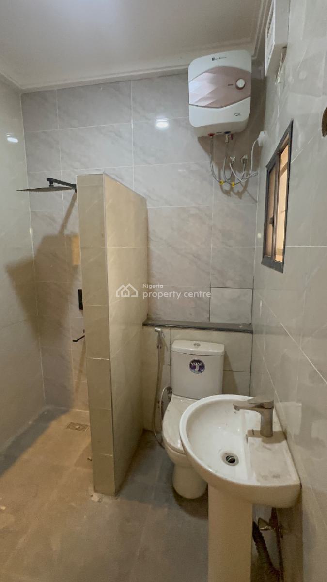 Well Built Luxury 4 Bedroom Terrace Duplex with 2 Sitting Rooms & Bq, Guzape District, Abuja, Terraced Duplex for Rent