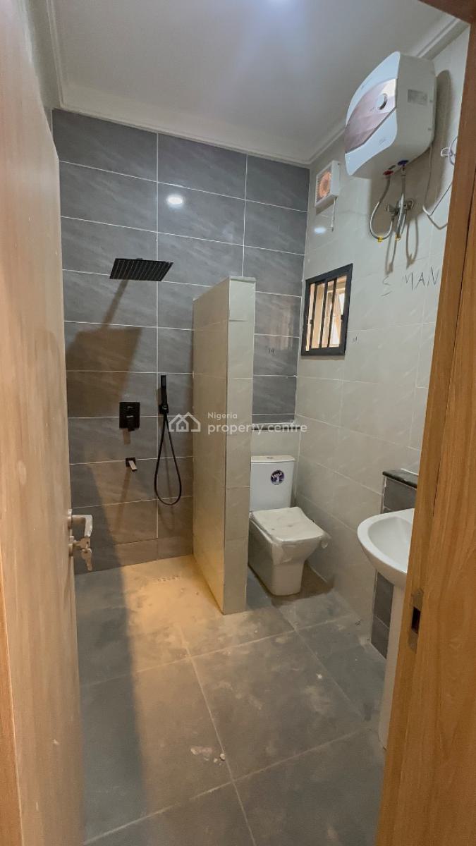 Well Built Luxury 4 Bedroom Terrace Duplex with 2 Sitting Rooms & Bq, Guzape District, Abuja, Terraced Duplex for Rent