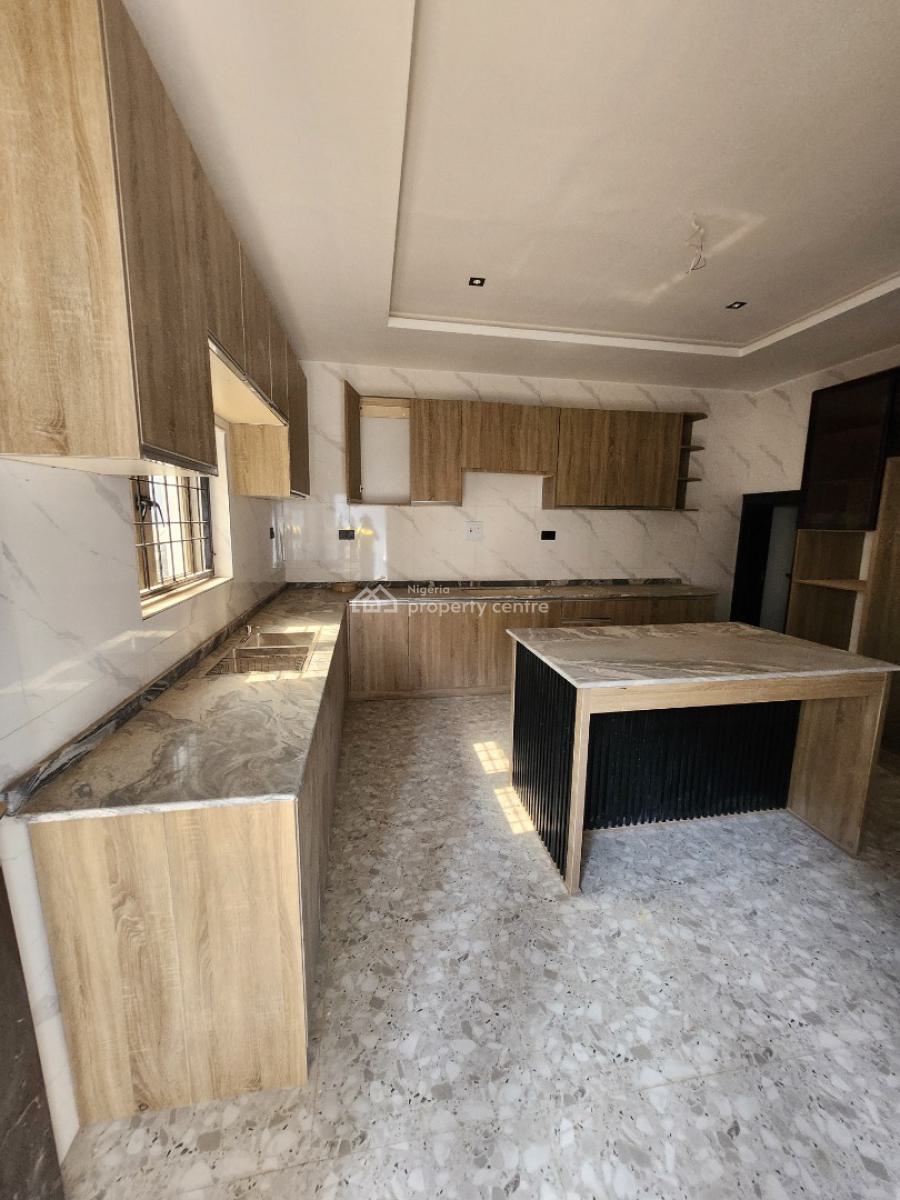 4 Bedroom Duplex in a Tarred Estate in Lugbe, Lugbe District, Abuja, Detached Duplex for Rent