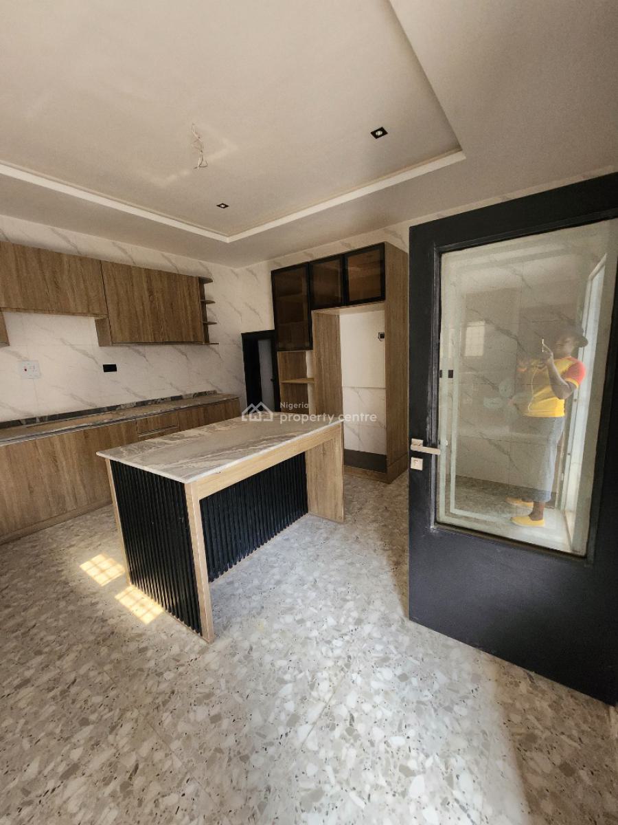 4 Bedroom Duplex in a Tarred Estate in Lugbe, Lugbe District, Abuja, Detached Duplex for Rent