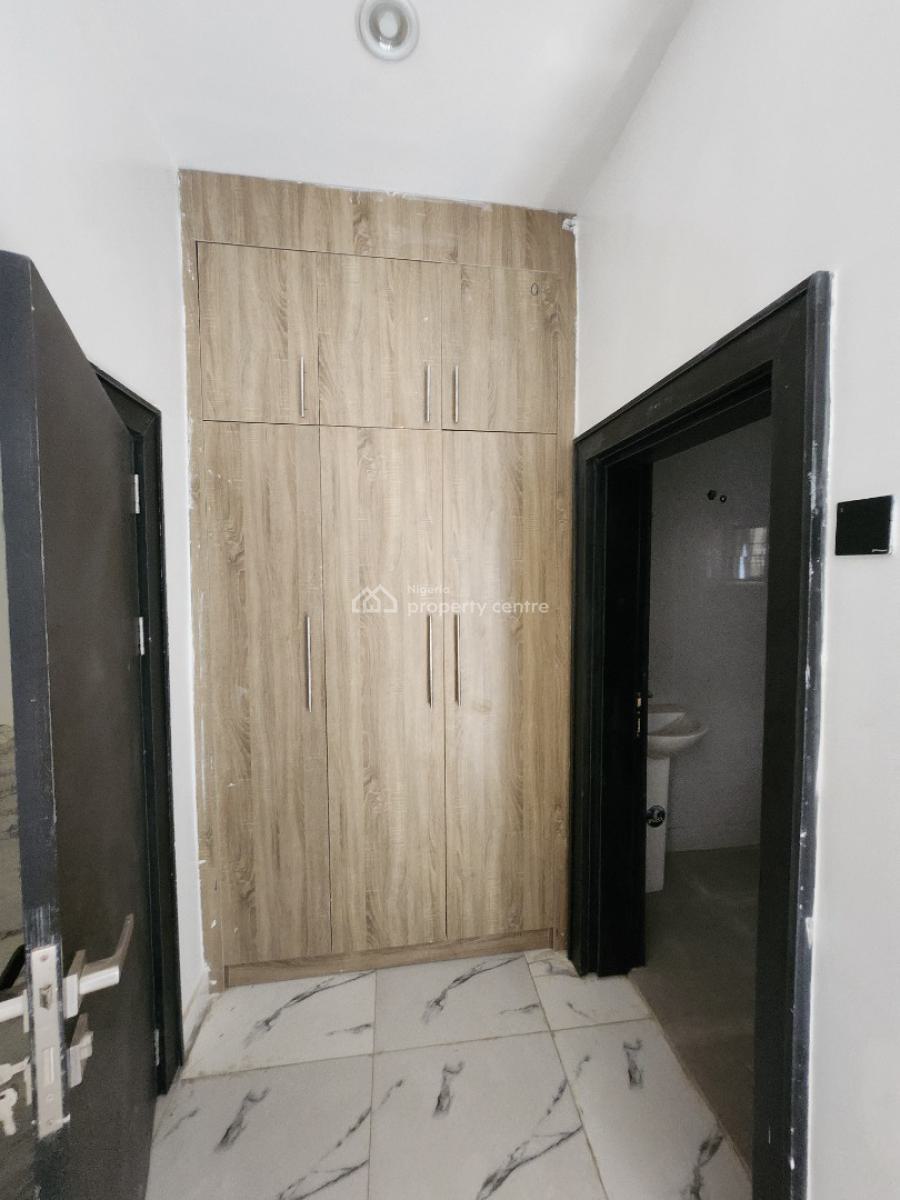 4 Bedroom Duplex in a Tarred Estate in Lugbe, Lugbe District, Abuja, Detached Duplex for Rent