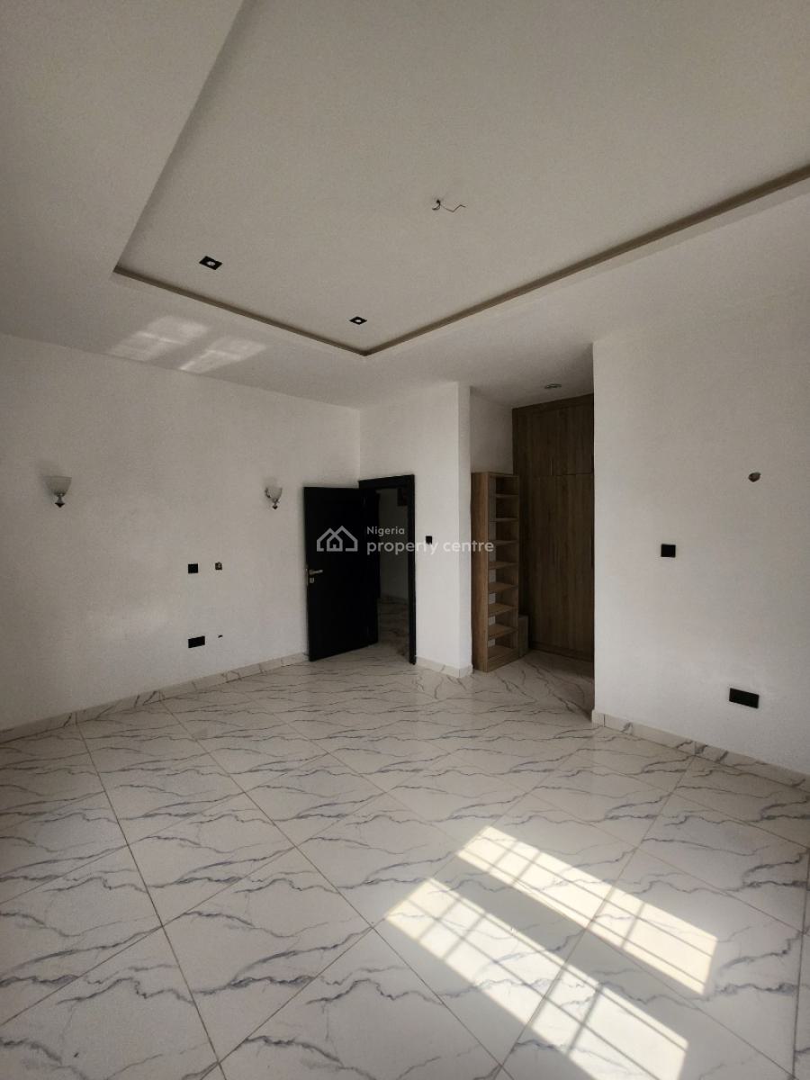 4 Bedroom Duplex in a Tarred Estate in Lugbe, Lugbe District, Abuja, Detached Duplex for Rent