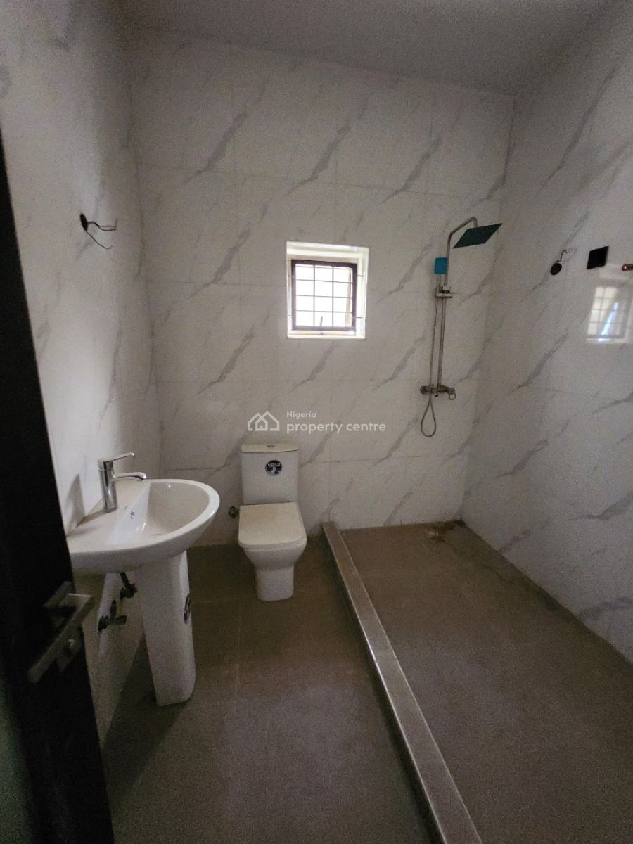 4 Bedroom Duplex in a Tarred Estate in Lugbe, Lugbe District, Abuja, Detached Duplex for Rent