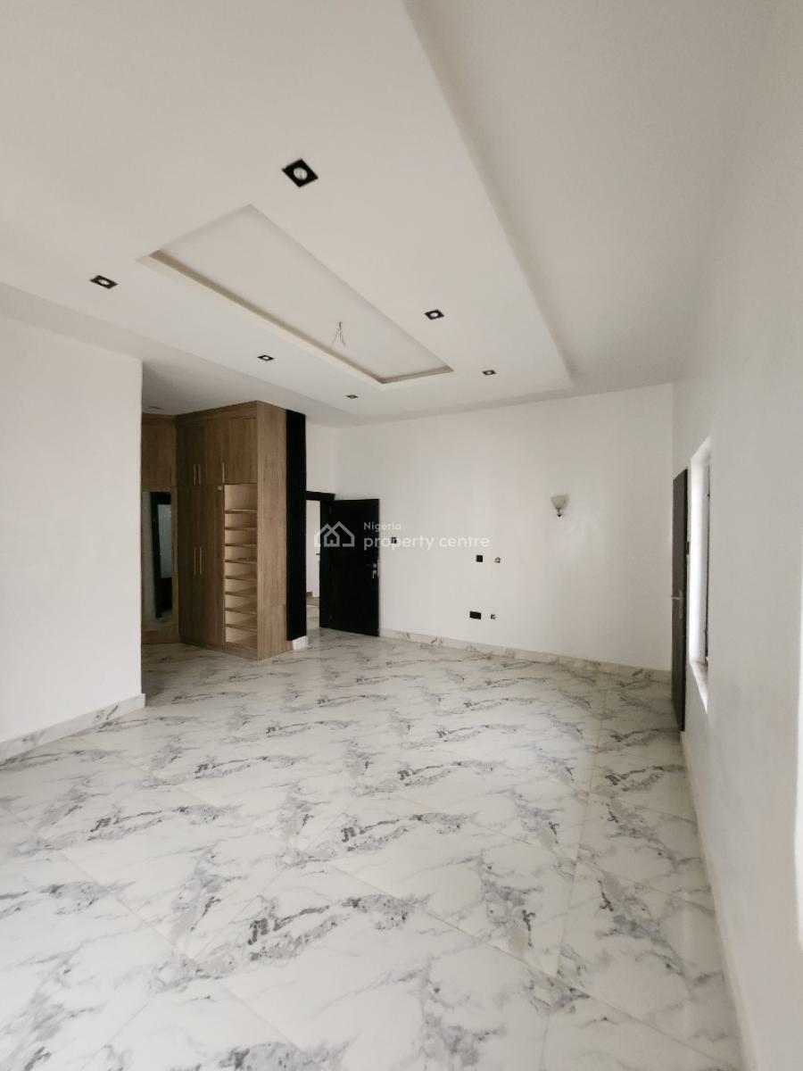 4 Bedroom Duplex in a Tarred Estate in Lugbe, Lugbe District, Abuja, Detached Duplex for Rent