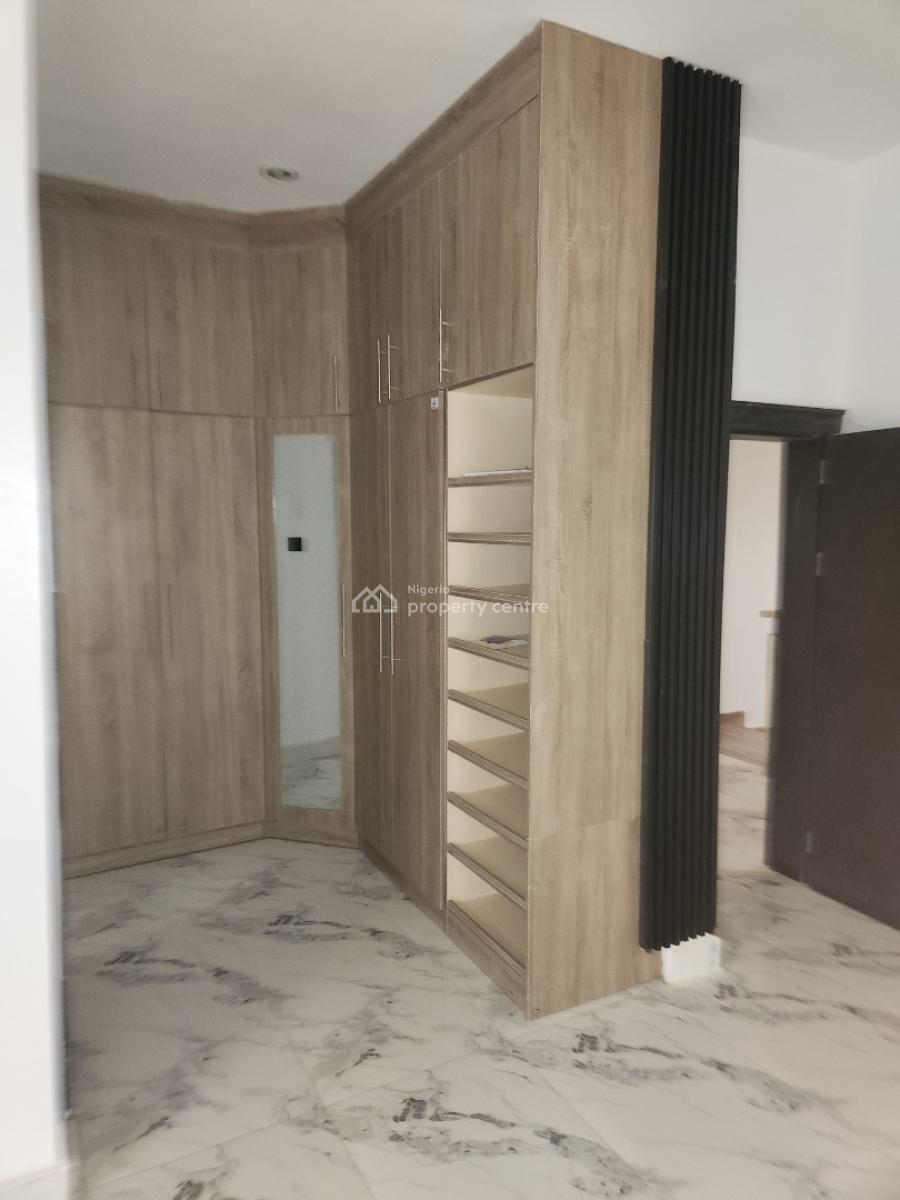 4 Bedroom Duplex in a Tarred Estate in Lugbe, Lugbe District, Abuja, Detached Duplex for Rent