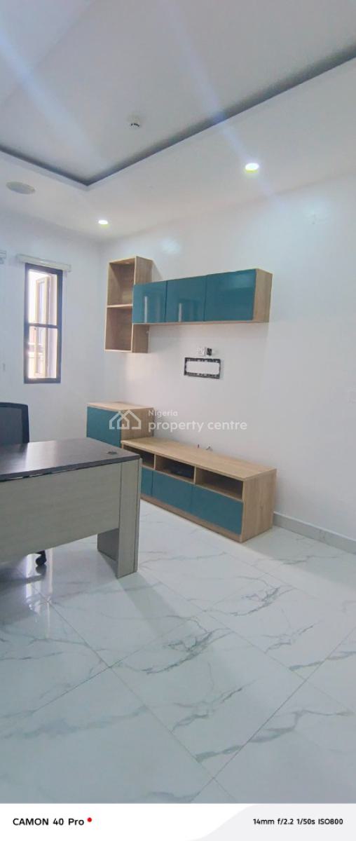 Standard and Service 3 Bedroom Maisonette Duplex, Tamara Court Across Coaster Road, Lekki Phase 1, Lekki, Lagos, Flat / Apartment for Rent