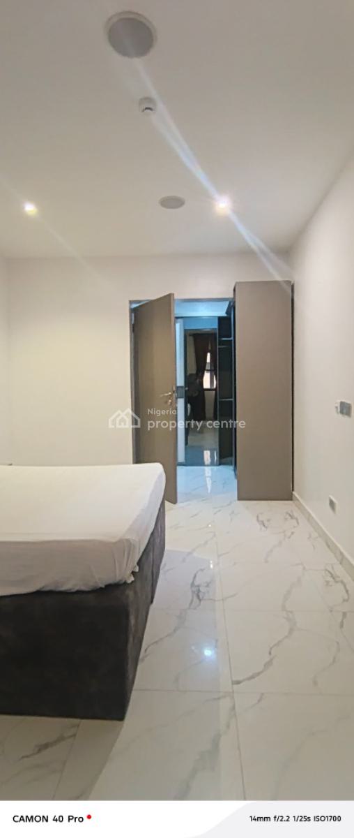 Standard and Fully Service Mini Flat in Leaks Right, Across Coastal Road, Lekki Phase 1, Lekki, Lagos, Mini Flat (room and Parlour) for Rent