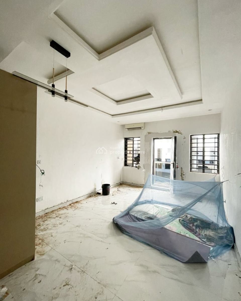 Spacious 2 Bedroom Terrace Available, Lekki, Lekki Phase 1, Lekki, Lagos, Terraced Duplex for Rent