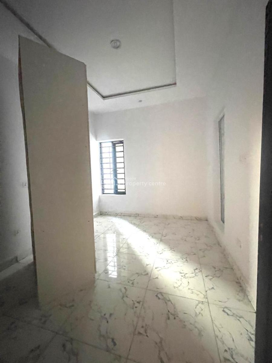 Beautiful and Well  Serviced 3 Bedroom Apartment, Ajah, Lagos, Flat / Apartment for Sale
