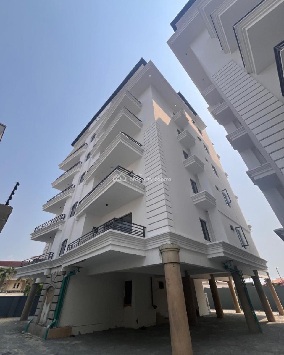 Lovely 2 Bedroom Apartment, Lekki Phase 1, Lekki Phase 1, Lekki, Lagos, Block of Flats for Sale