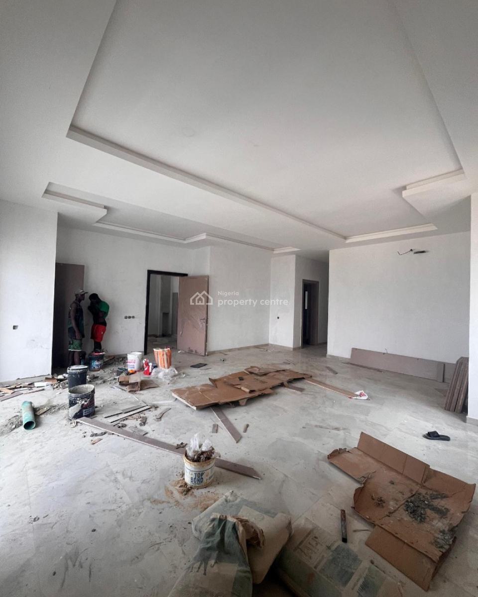 Lovely 2 Bedroom Apartment, Lekki Phase 1, Lekki Phase 1, Lekki, Lagos, Block of Flats for Sale