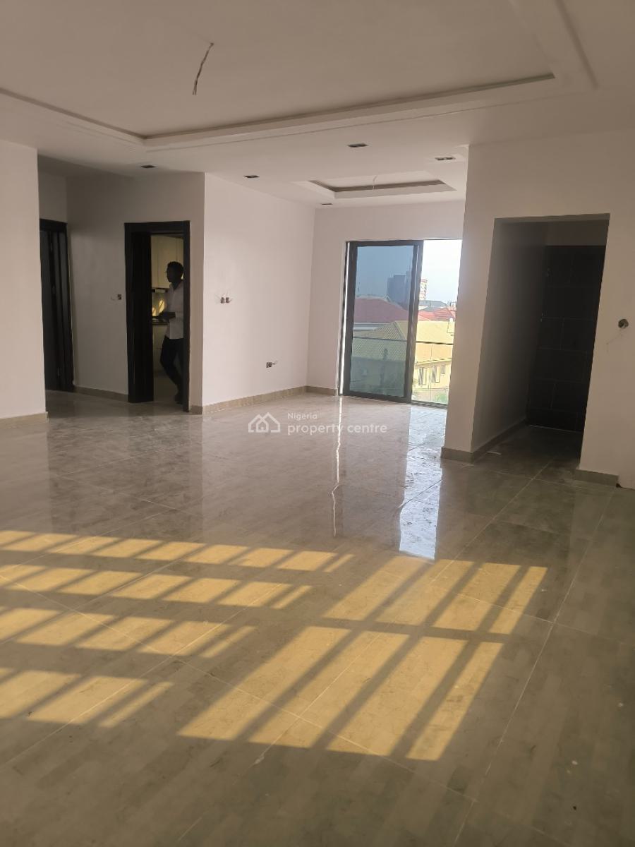 Brand New and Luxury 3bed Apartment Upstairs with Bq Fully Serviced, No 20 Allen Johnson Street Off Admiralty Way Lekki Phase One, Lekki Phase 1, Lekki, Lagos, Flat / Apartment for Rent