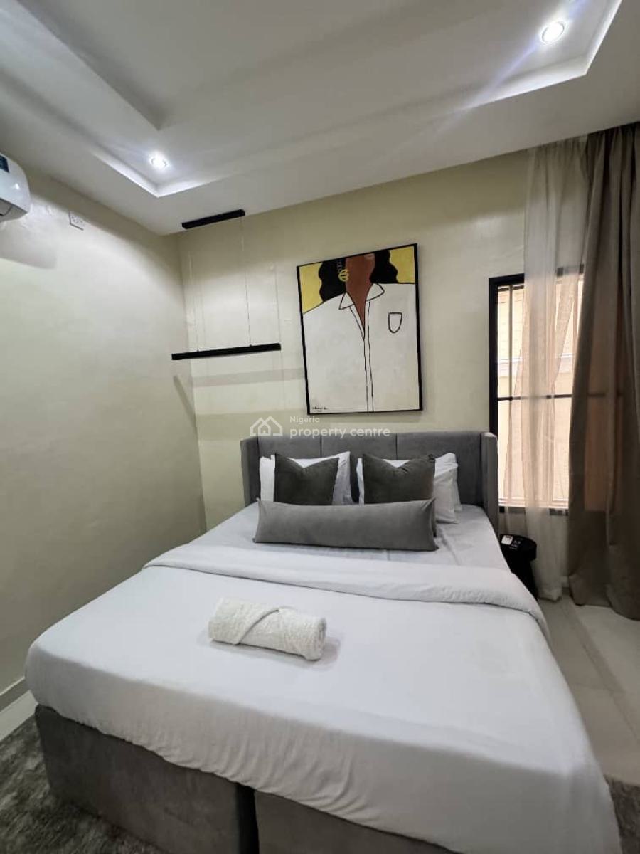 Lovely 3 Bedrooms Apartment, Phase 1, Lekki, Lagos, Flat / Apartment Short Let