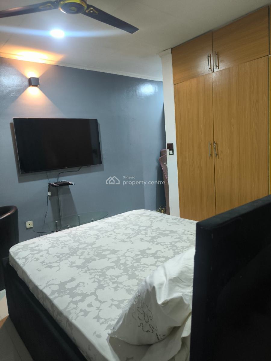 Luxury and Fully Furnished Single Bedroom Apartment Upstairs Serviced, No 11 Kuku Anjones Street Lekki Phase One, Lekki Phase 1, Lekki, Lagos, Self Contain (single Rooms) for Rent