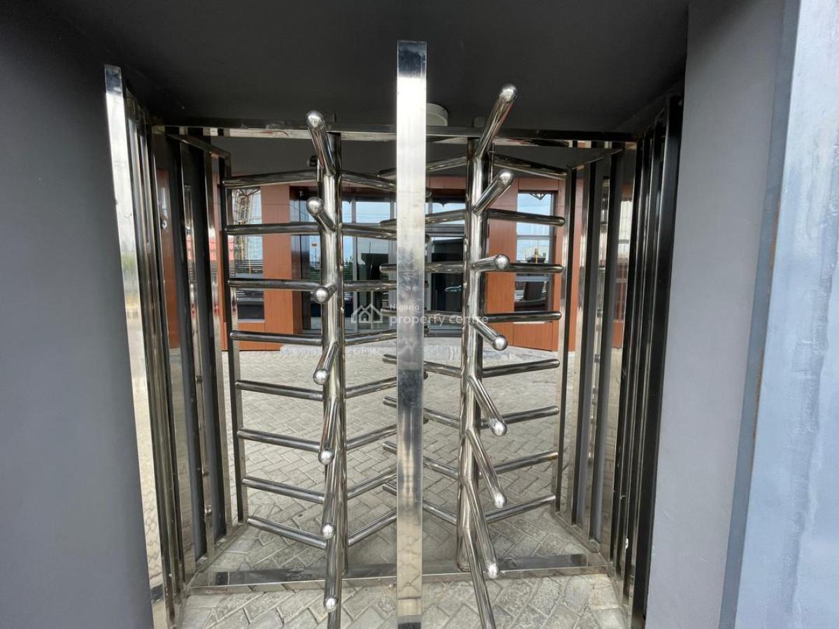 1 Bed Flat, Lekki Phase 1, Lekki, Lagos, Office Space for Rent