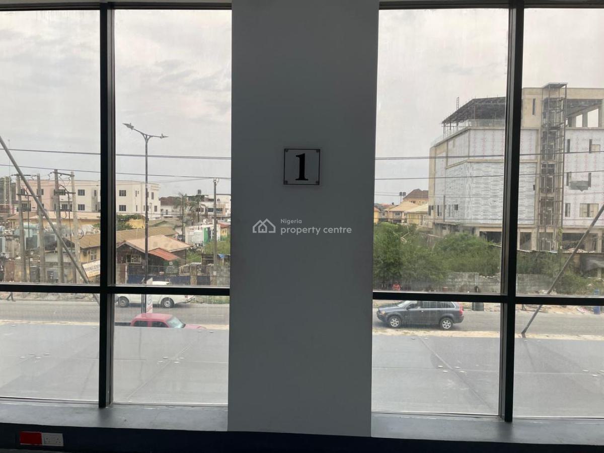 1 Bed Flat, Lekki Phase 1, Lekki, Lagos, Office Space for Rent