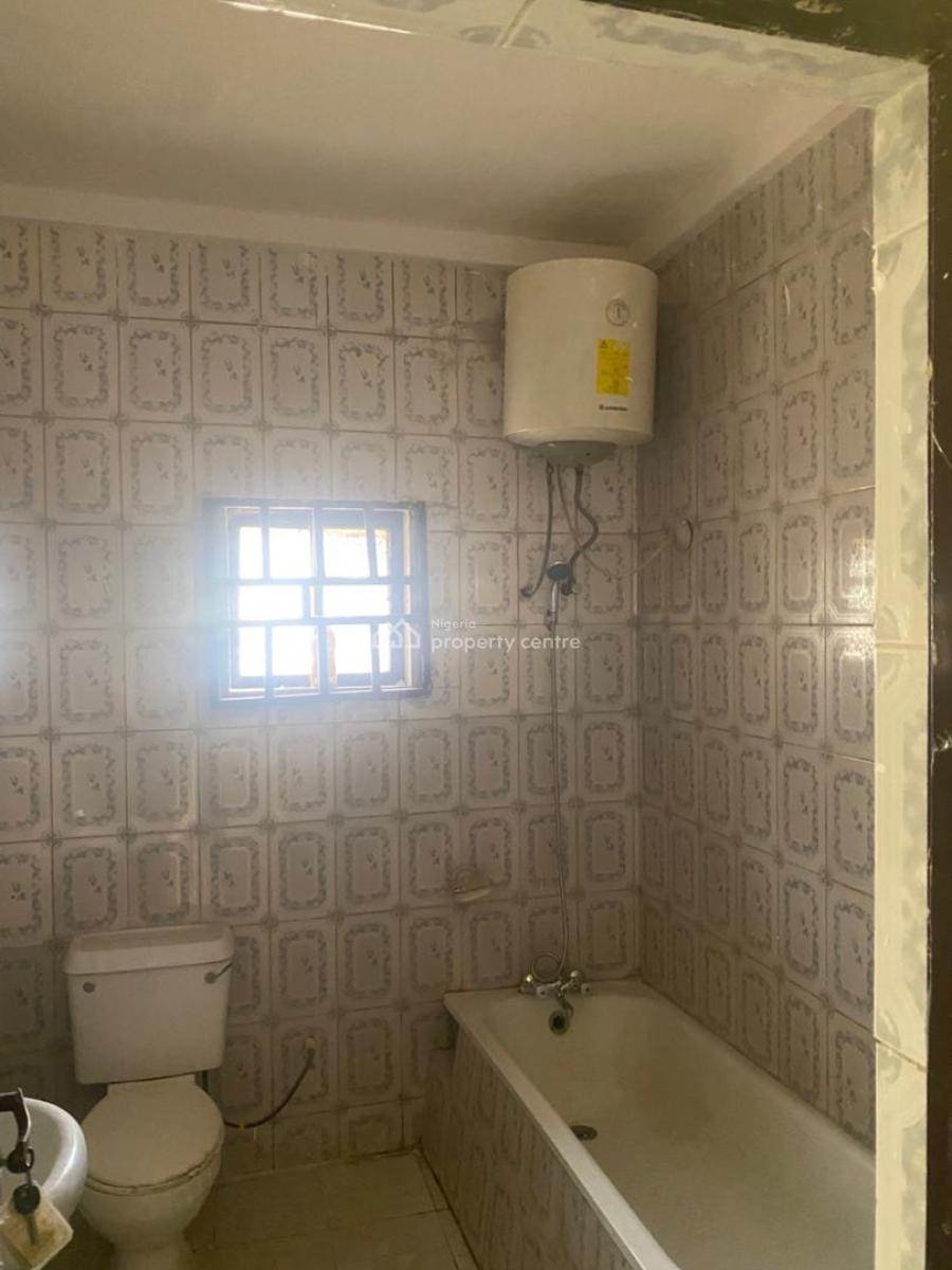 Standard 3bedroom Apartment, Apo Resettlement, Apo, Abuja, Flat / Apartment for Rent