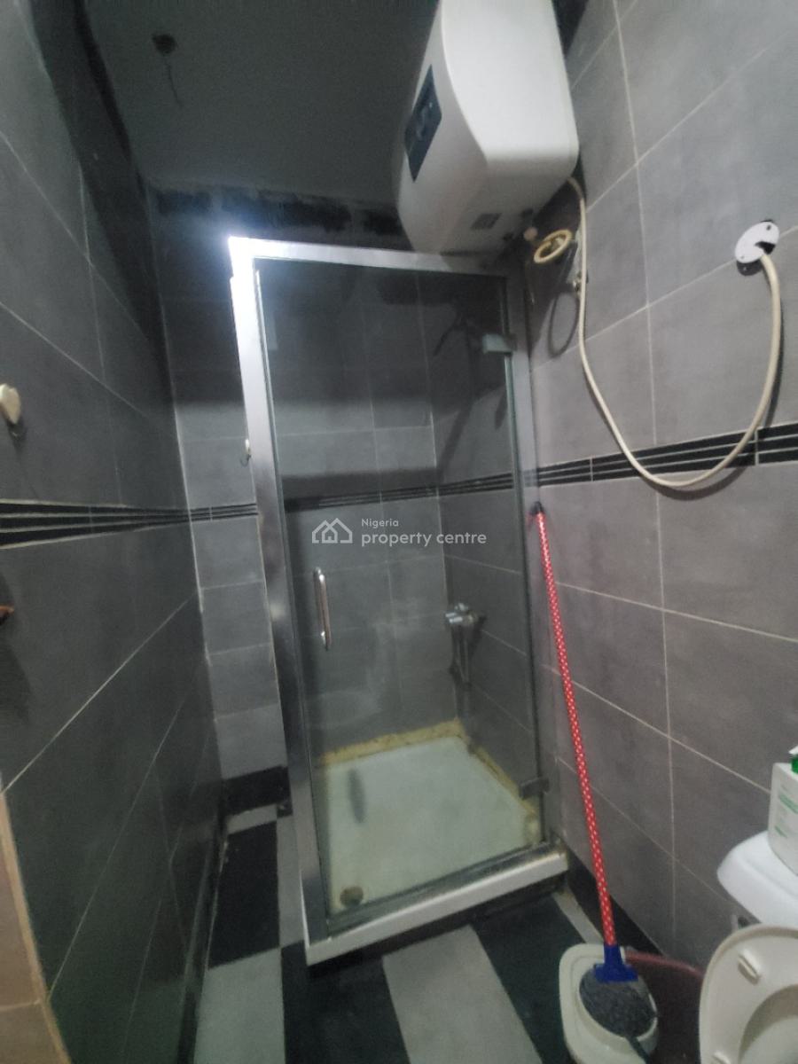 1 Room, Shared Kichen, Osapa  London  Estate, Osapa, Lekki, Lagos, Self Contain (single Rooms) for Rent