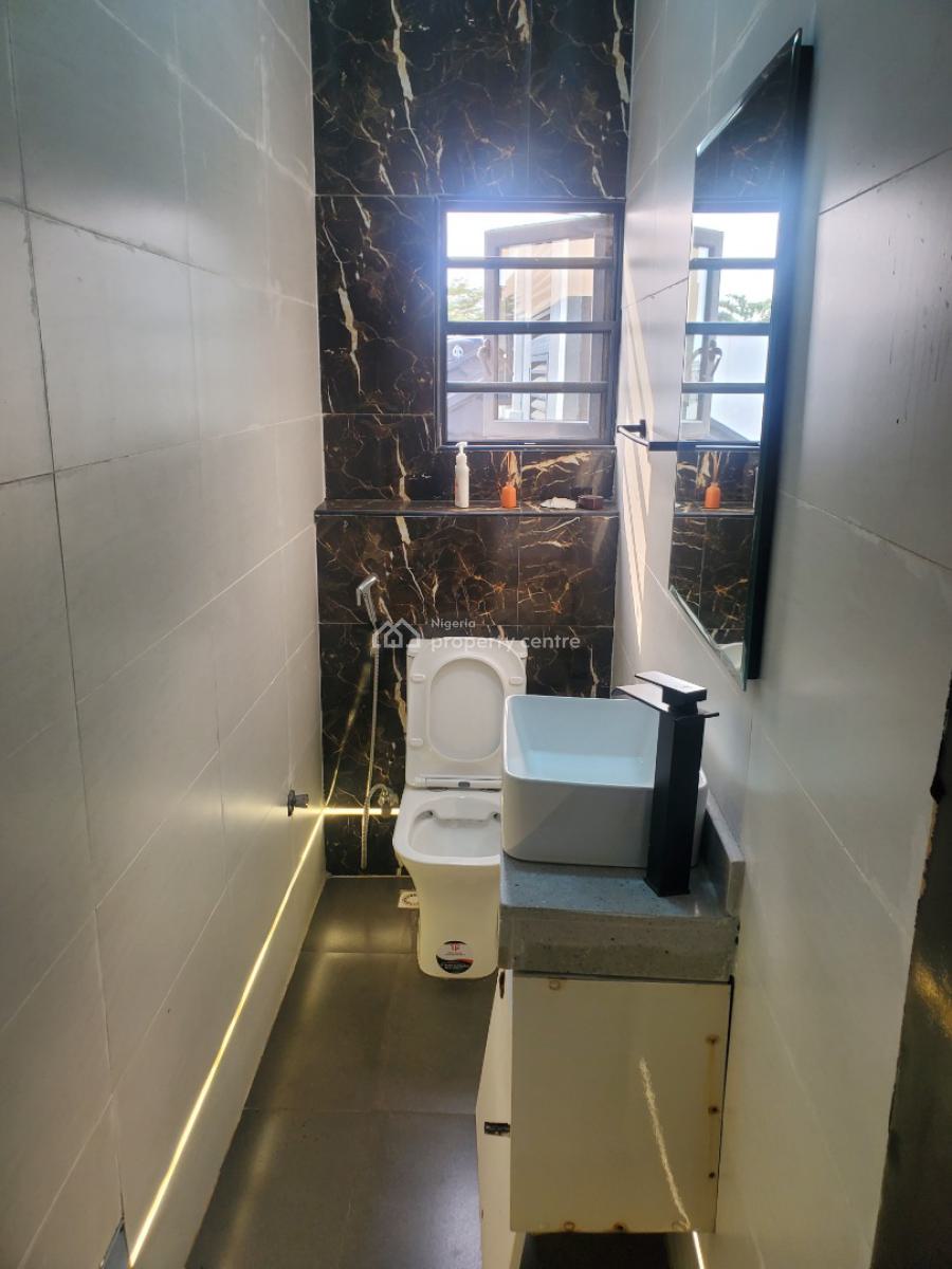 Spacious 3 Bedroom Apartment, Whitesands Estate, Ologolo, Lekki, Lagos, Block of Flats for Sale