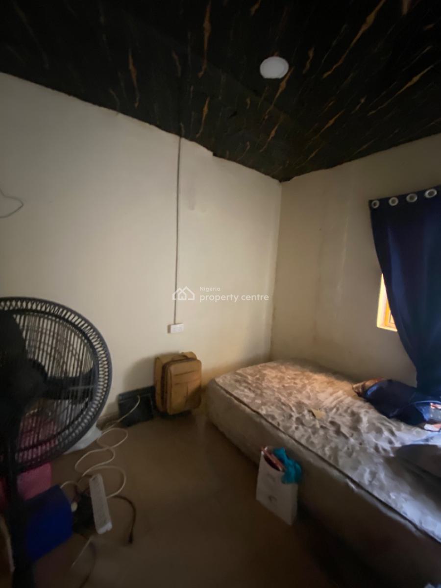 an Executive One Bedroom Flat, Peace Land Estate Ogombo Off Abraham Adesanya,ajah, Lekki, Lagos, Mini Flat (room and Parlour) for Rent