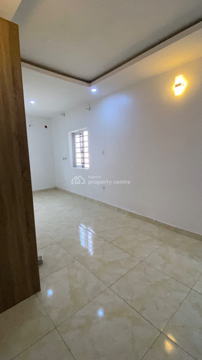 Neatly Built 3 Bedroom Flat  Jahi Gilmore, Jahi Gilmore, Jahi, Abuja, Flat / Apartment for Sale