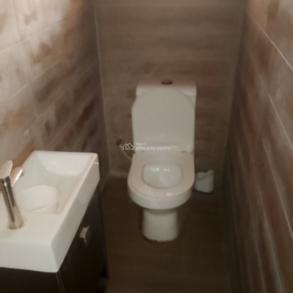 5 Bedroom Detached House with 2 Room Bq, Ikeja Gra, Ikeja Gra, Ikeja, Lagos, Detached Duplex for Rent