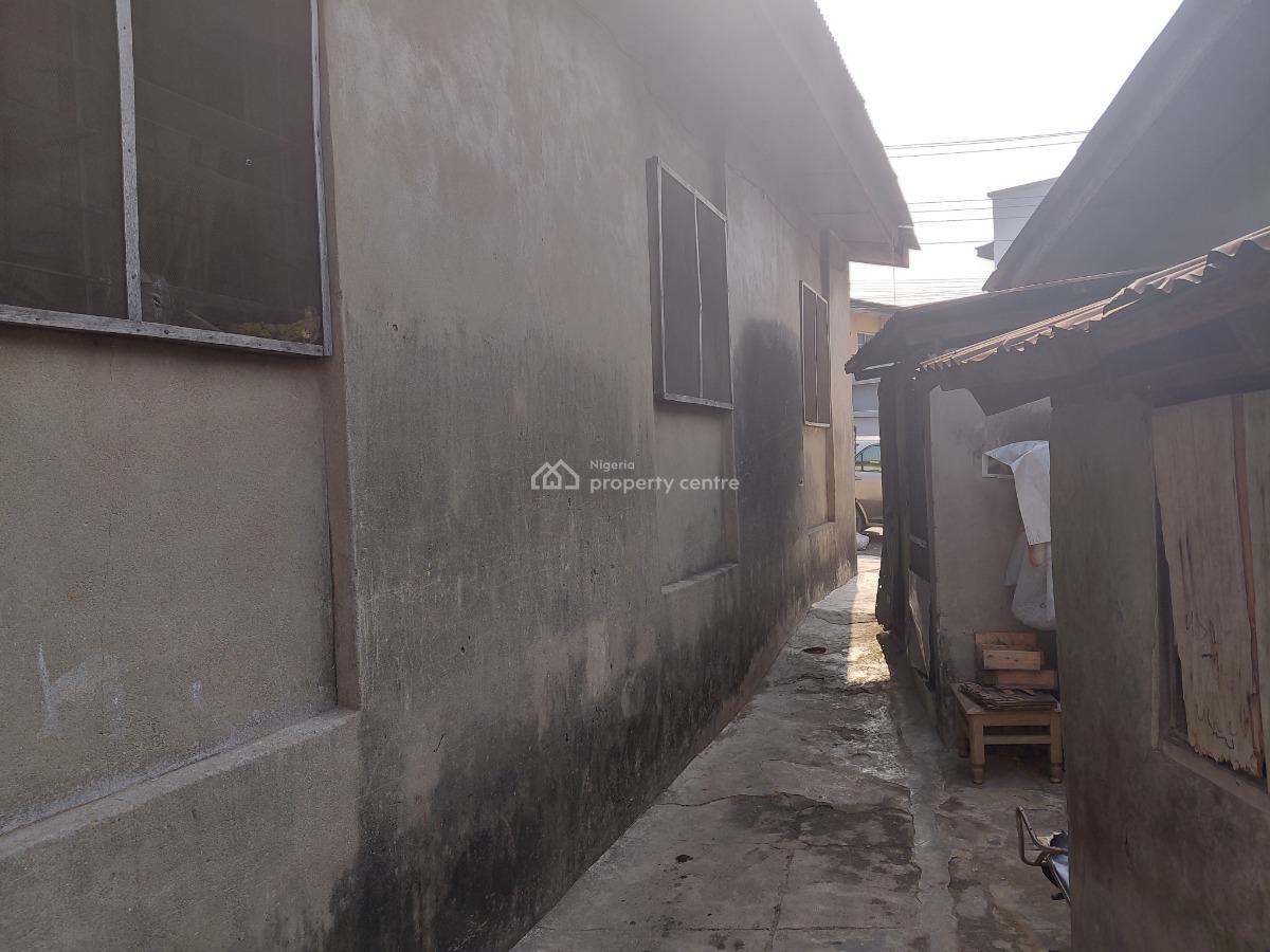 Bungalow, Ezobi Street, Alapere, Ketu, Lagos, House for Sale