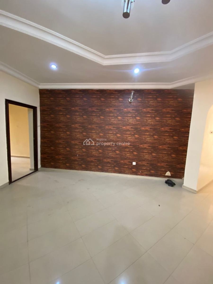 Decent 3 Bedroom Spacious Apartment with Bq, 2nd Floor, Wuse 2, Abuja, Flat / Apartment for Rent