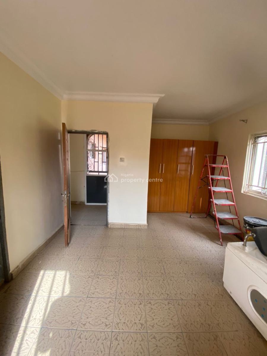 Decent 3 Bedroom Spacious Apartment with Bq, 2nd Floor, Wuse 2, Abuja, Flat / Apartment for Rent