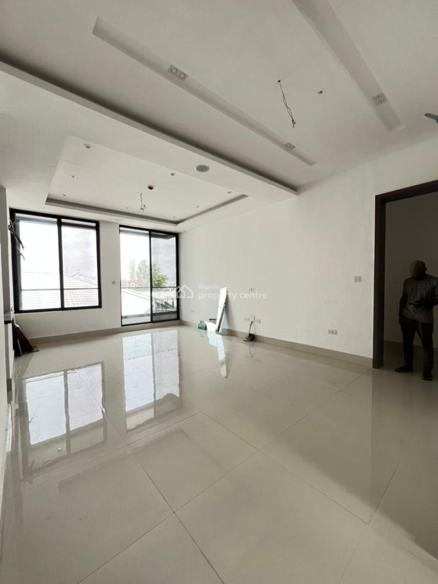 Exquisitely Finished 3 Bedroom Apartment with Elevator, Swimming Pool, Lekki Phase 1, Lekki, Lagos, Flat / Apartment for Sale