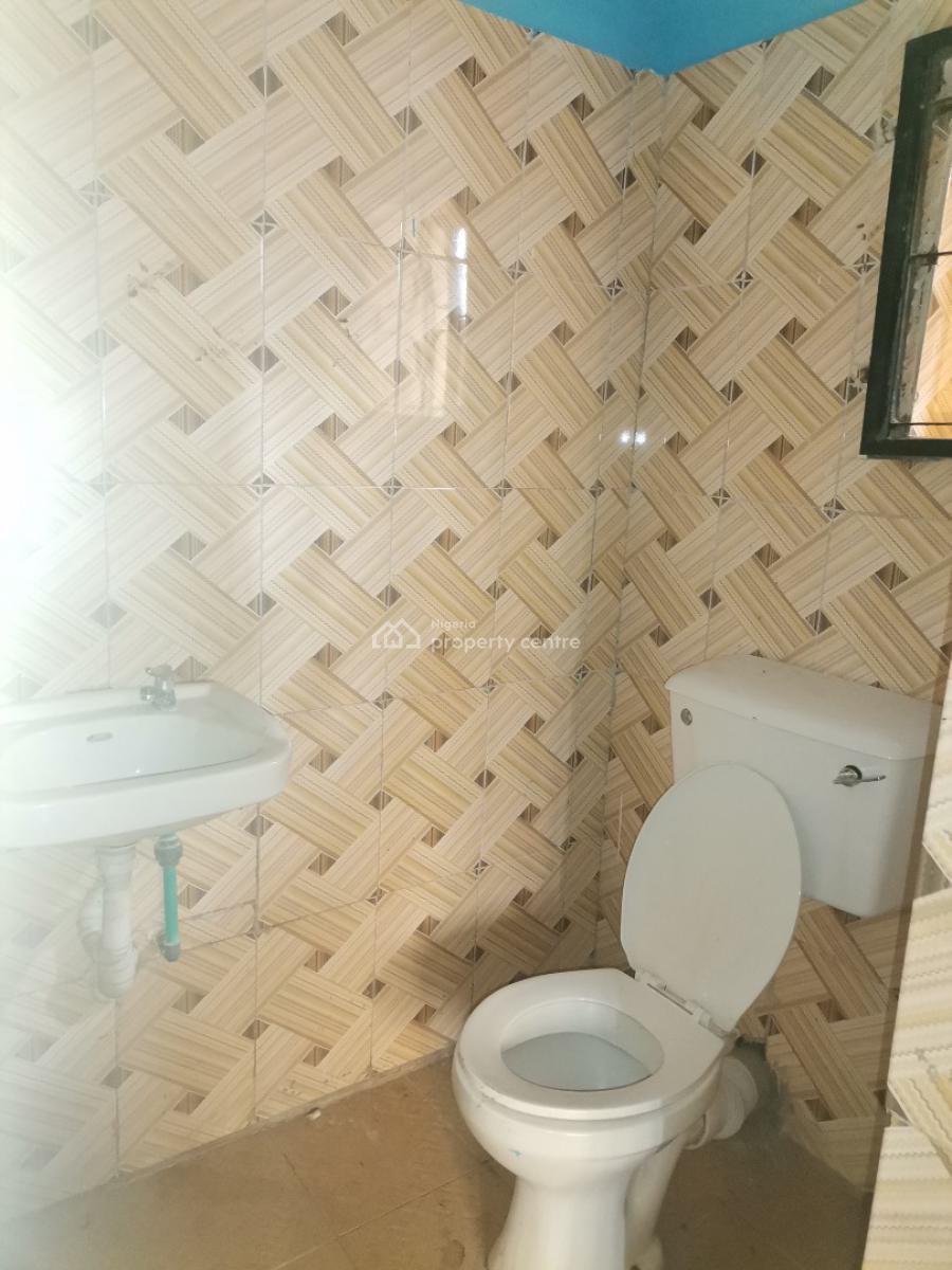 Exquisitely Finished 3-bedroom Apartment with Requisite Facilities, Akede Crescent, Opposite Bcos, Ibadan, Oyo, Flat / Apartment for Rent