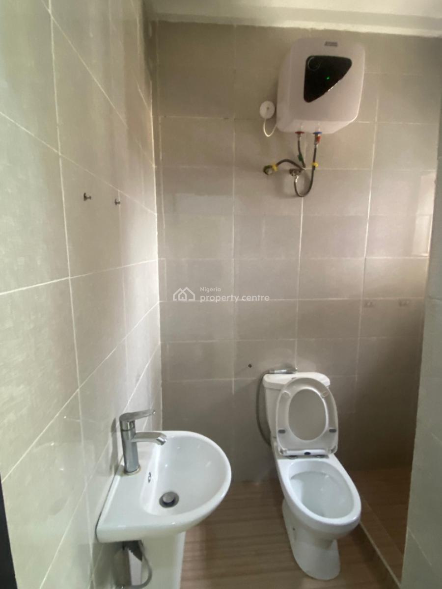 Lovely 3bedroom Flat on The Second Floor Along a Tarred Road, Jahi, Abuja, Flat / Apartment for Rent