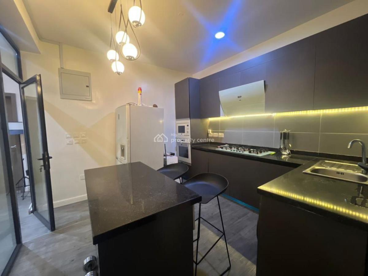 Luxury 2 Bedroom Apartment with Ps 5, Bathtub , Balconies,walk in Clos, Lekki Phase 1, Lekki, Lagos, Flat / Apartment Short Let