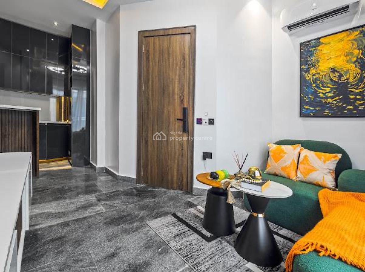 Luxury 1 Bedroom Apartment with Ps 5, Bathtub , Balconies,walk in Clos, Lekki Phase 1, Lekki, Lagos, Flat / Apartment Short Let