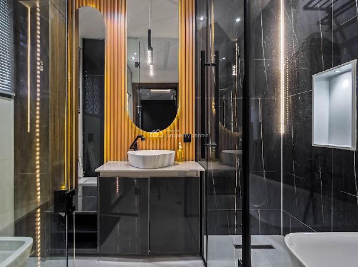 Luxury 1 Bedroom Apartment with Ps 5, Bathtub , Balconies,walk in Clos, Lekki Phase 1, Lekki, Lagos, Flat / Apartment Short Let