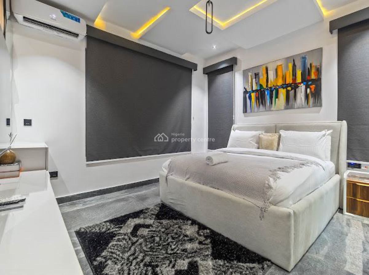 Luxury 1 Bedroom Apartment with Ps 5, Bathtub , Balconies,walk in Clos, Lekki Phase 1, Lekki, Lagos, Flat / Apartment Short Let