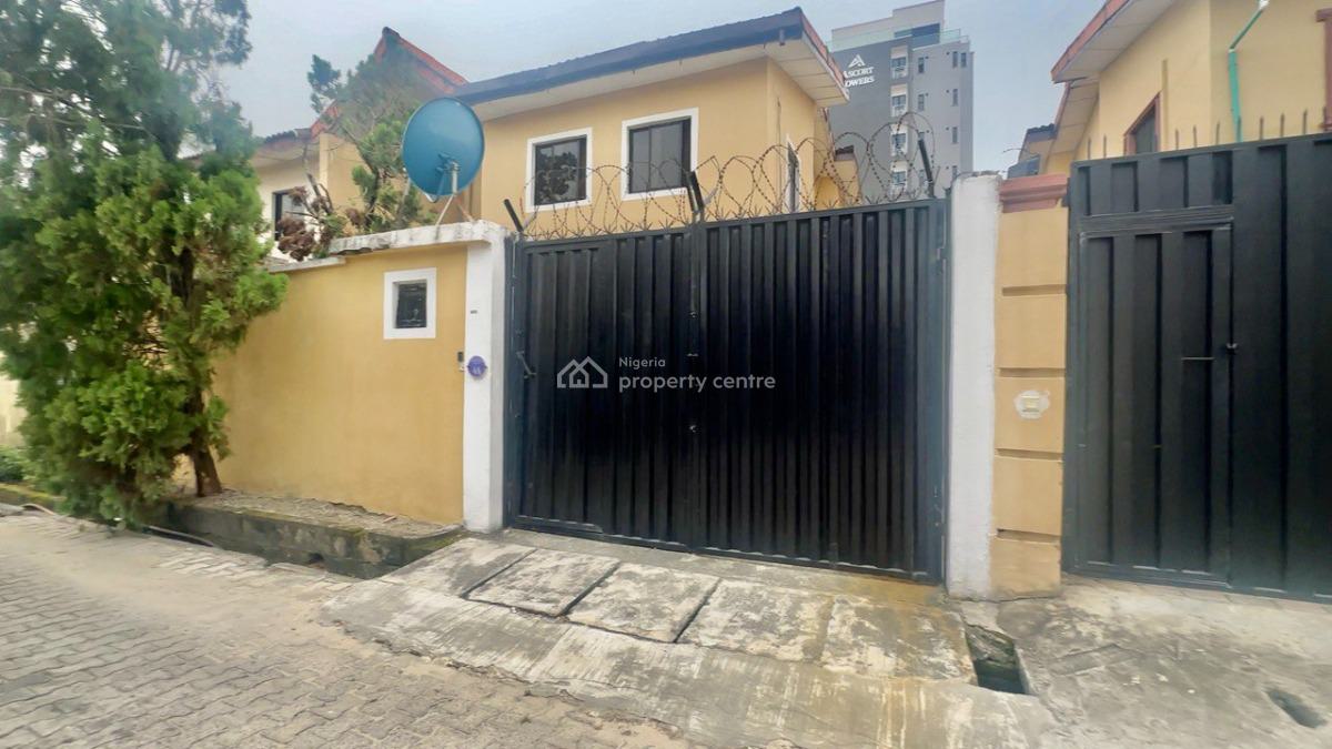 4 Bed Semi Detached in a Gated Estate with Miniflat Bq, Off Adewunmi Adebimpe Drive, Lekki Phase 1, Lekki, Lagos, Semi-detached Duplex for Sale