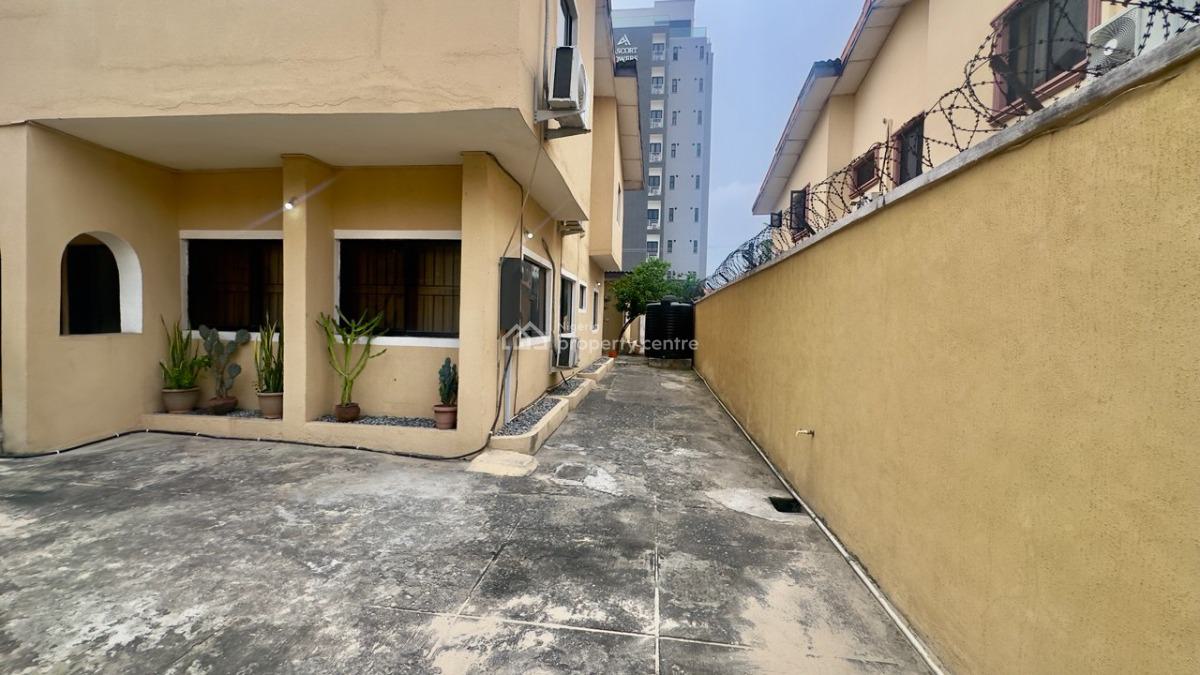 4 Bed Semi Detached in a Gated Estate with Miniflat Bq, Off Adewunmi Adebimpe Drive, Lekki Phase 1, Lekki, Lagos, Semi-detached Duplex for Sale