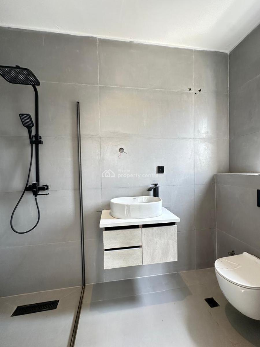 Luxury Contemporary 2 Bedroom Apartment with Pool and Gym, Lekki Phase 1, Lekki, Lagos, Flat / Apartment for Sale