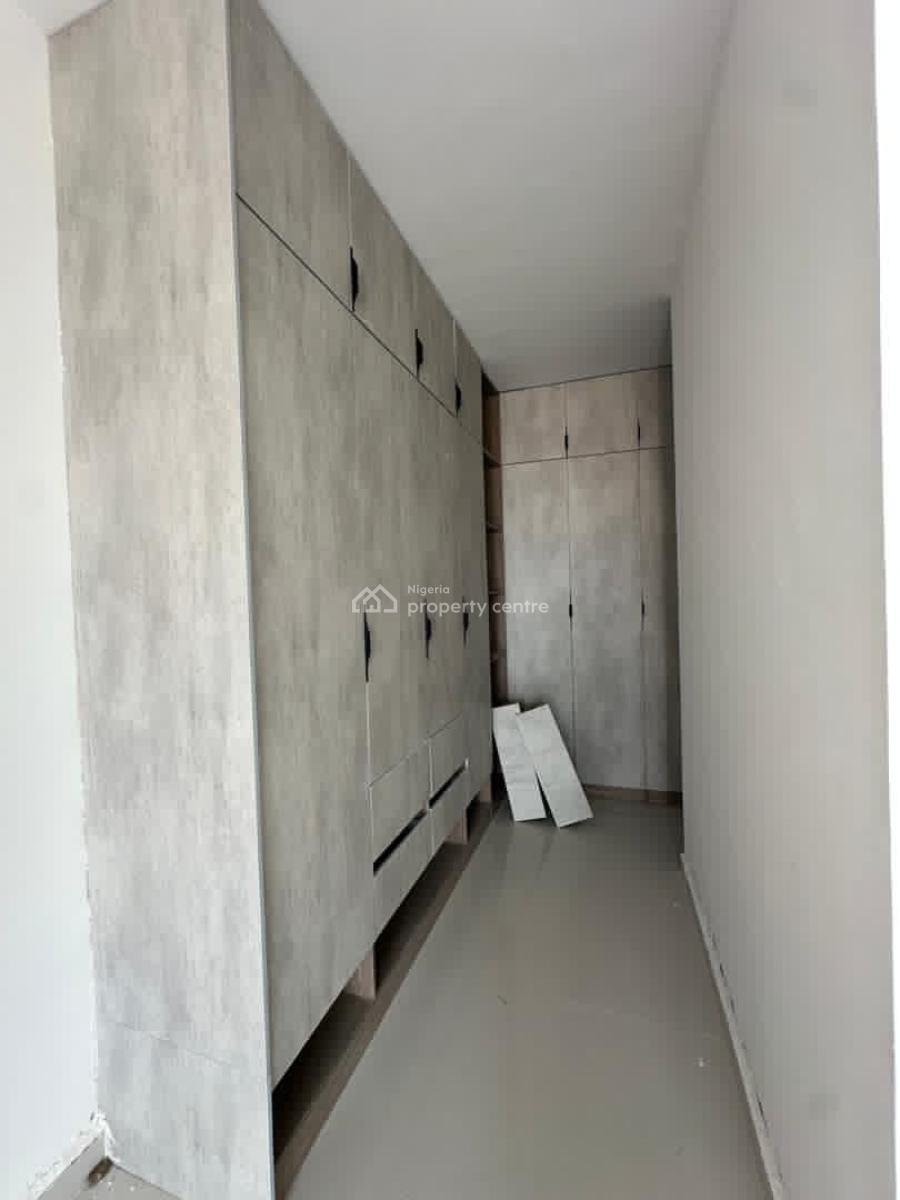 Luxury Contemporary 2 Bedroom Apartment with Pool and Gym, Lekki Phase 1, Lekki, Lagos, Flat / Apartment for Sale