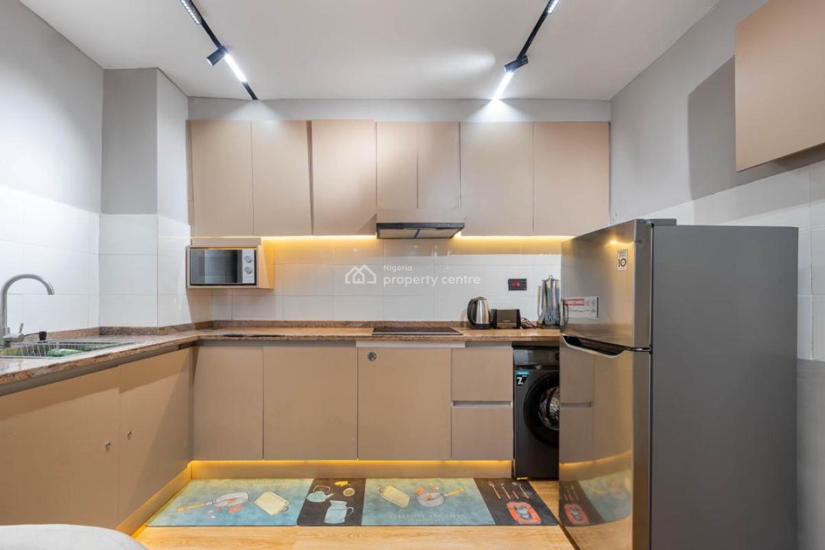 Luxury 2 Bedroom Apartment (3rd Floor), Admiralty Way, Lekki Phase 1, Lekki, Lagos, Flat / Apartment Short Let