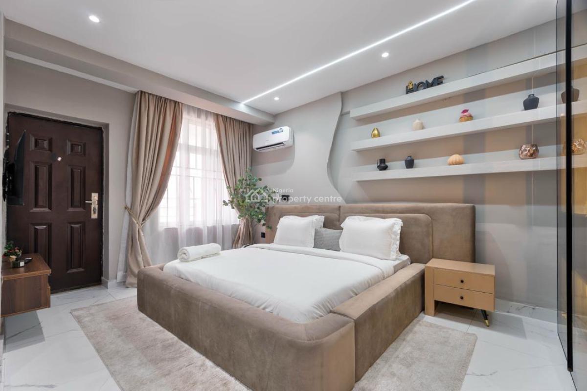 Luxury 2 Bedroom Apartment (3rd Floor), Admiralty Way, Lekki Phase 1, Lekki, Lagos, Flat / Apartment Short Let