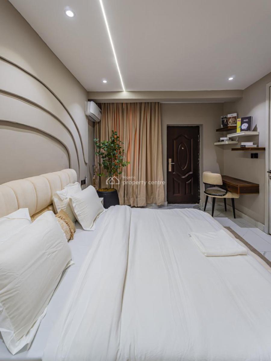 Luxury 2 Bedroom Apartment (3rd Floor), Admiralty Way, Lekki Phase 1, Lekki, Lagos, Flat / Apartment Short Let