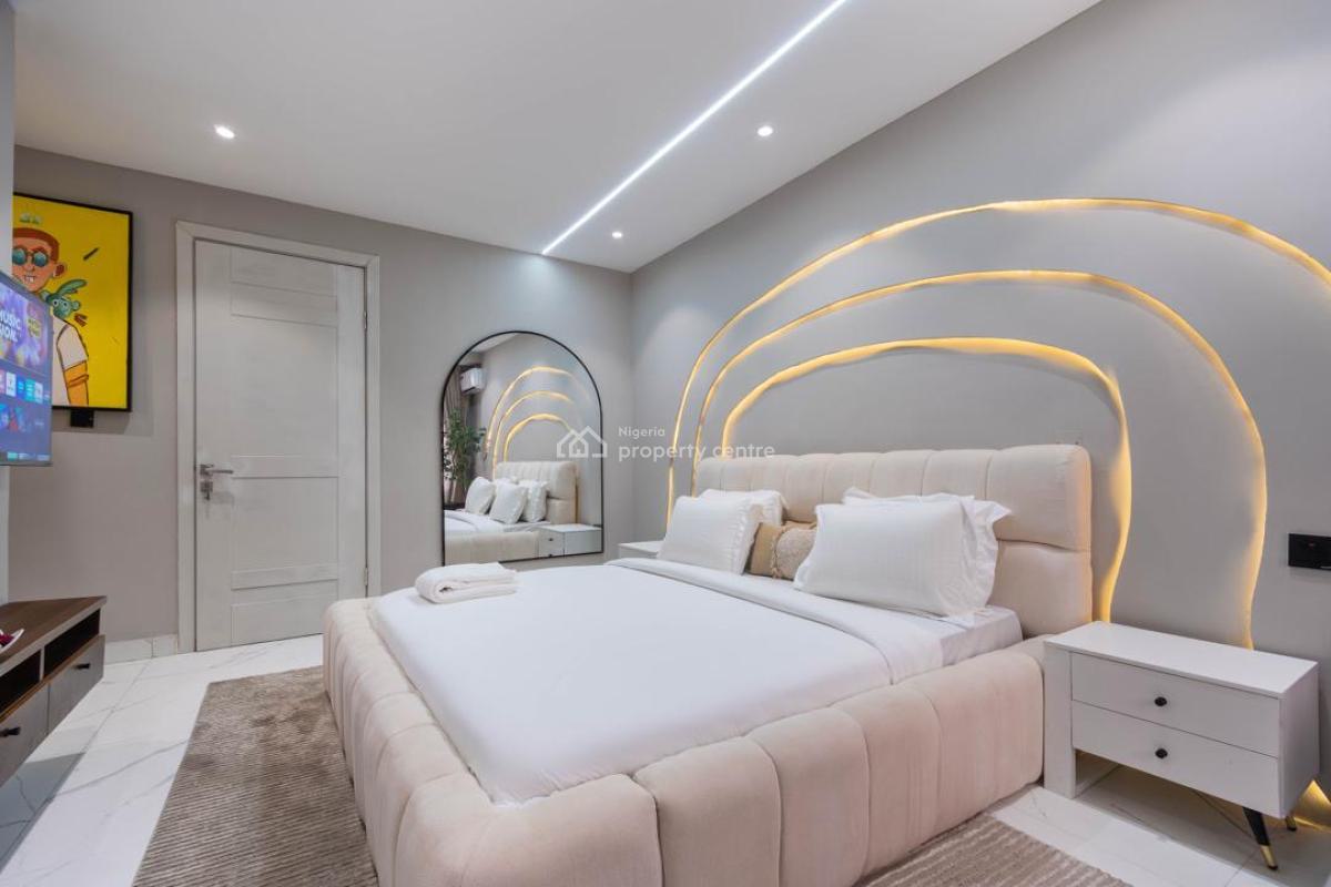 Luxury 2 Bedroom Apartment (3rd Floor), Admiralty Way, Lekki Phase 1, Lekki, Lagos, Flat / Apartment Short Let