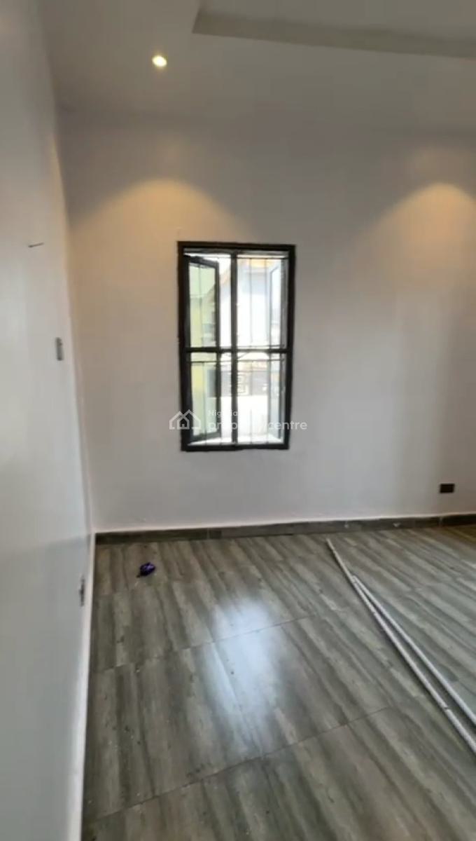 Spacious 1bedroom Flat with 2toilet 1bath, Chevron Alternative, Lekki, Lagos, Mini Flat (room and Parlour) for Rent